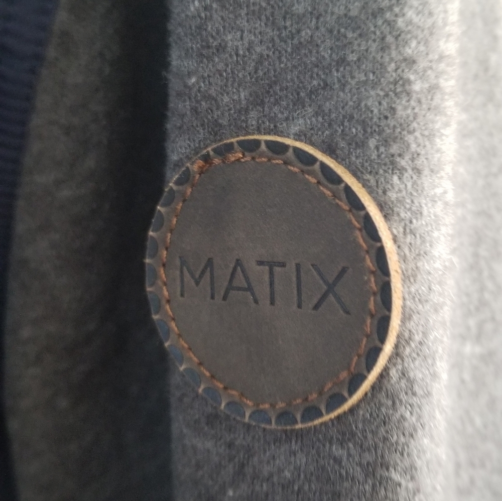 Matix Full-Zip Insulated Jacket/Sweatshirt  L